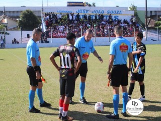 
<a style='margin-left: 5px;' class='btn btn-xs btn-social btn-facebook' href='https://www.facebook.com/sharer/sharer.php?u=https://www.boladovale.com.br/imgs/800-800-90/conteudo/fotos/1841/img0088.jpg' rel='popup' data-width='500' data-height='400'><i class='fa fa-facebook'></i>Compartilhar <span class='hidden-xs'>no Facebook</span>
</a> 
<a class='btn btn-default btn-xs' target='_blank' href='imgs/800-800-90/conteudo/fotos/1841/img0088.jpg'>
<span class='glyphicon glyphicon-cloud-download'></span> Salvar
</a> 
<span></span>