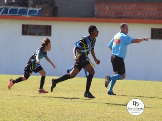 
<a style='margin-left: 5px;' class='btn btn-xs btn-social btn-facebook' href='https://www.facebook.com/sharer/sharer.php?u=https://www.boladovale.com.br/imgs/800-800-90/conteudo/fotos/1841/img0127.jpg' rel='popup' data-width='500' data-height='400'><i class='fa fa-facebook'></i>Compartilhar <span class='hidden-xs'>no Facebook</span>
</a> 
<a class='btn btn-default btn-xs' target='_blank' href='imgs/800-800-90/conteudo/fotos/1841/img0127.jpg'>
<span class='glyphicon glyphicon-cloud-download'></span> Salvar
</a> 
<span></span>