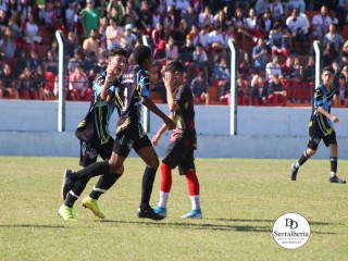 
<a style='margin-left: 5px;' class='btn btn-xs btn-social btn-facebook' href='https://www.facebook.com/sharer/sharer.php?u=https://www.boladovale.com.br/imgs/800-800-90/conteudo/fotos/1841/img0130.jpg' rel='popup' data-width='500' data-height='400'><i class='fa fa-facebook'></i>Compartilhar <span class='hidden-xs'>no Facebook</span>
</a> 
<a class='btn btn-default btn-xs' target='_blank' href='imgs/800-800-90/conteudo/fotos/1841/img0130.jpg'>
<span class='glyphicon glyphicon-cloud-download'></span> Salvar
</a> 
<span></span>