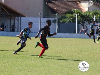 
<a style='margin-left: 5px;' class='btn btn-xs btn-social btn-facebook' href='https://www.facebook.com/sharer/sharer.php?u=https://www.boladovale.com.br/imgs/800-800-90/conteudo/fotos/1841/img0161.jpg' rel='popup' data-width='500' data-height='400'><i class='fa fa-facebook'></i>Compartilhar <span class='hidden-xs'>no Facebook</span>
</a> 
<a class='btn btn-default btn-xs' target='_blank' href='imgs/800-800-90/conteudo/fotos/1841/img0161.jpg'>
<span class='glyphicon glyphicon-cloud-download'></span> Salvar
</a> 
<span></span>