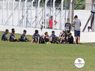 
<a style='margin-left: 5px;' class='btn btn-xs btn-social btn-facebook' href='https://www.facebook.com/sharer/sharer.php?u=https://www.boladovale.com.br/imgs/800-800-90/conteudo/fotos/1841/img0166.jpg' rel='popup' data-width='500' data-height='400'><i class='fa fa-facebook'></i>Compartilhar <span class='hidden-xs'>no Facebook</span>
</a> 
<a class='btn btn-default btn-xs' target='_blank' href='imgs/800-800-90/conteudo/fotos/1841/img0166.jpg'>
<span class='glyphicon glyphicon-cloud-download'></span> Salvar
</a> 
<span></span>