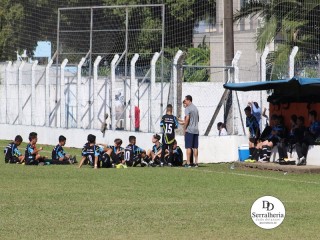 
<a style='margin-left: 5px;' class='btn btn-xs btn-social btn-facebook' href='https://www.facebook.com/sharer/sharer.php?u=https://www.boladovale.com.br/imgs/800-800-90/conteudo/fotos/1841/img0167.jpg' rel='popup' data-width='500' data-height='400'><i class='fa fa-facebook'></i>Compartilhar <span class='hidden-xs'>no Facebook</span>
</a> 
<a class='btn btn-default btn-xs' target='_blank' href='imgs/800-800-90/conteudo/fotos/1841/img0167.jpg'>
<span class='glyphicon glyphicon-cloud-download'></span> Salvar
</a> 
<span></span>