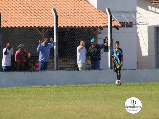 
<a style='margin-left: 5px;' class='btn btn-xs btn-social btn-facebook' href='https://www.facebook.com/sharer/sharer.php?u=https://www.boladovale.com.br/imgs/800-800-90/conteudo/fotos/1841/img0220.jpg' rel='popup' data-width='500' data-height='400'><i class='fa fa-facebook'></i>Compartilhar <span class='hidden-xs'>no Facebook</span>
</a> 
<a class='btn btn-default btn-xs' target='_blank' href='imgs/800-800-90/conteudo/fotos/1841/img0220.jpg'>
<span class='glyphicon glyphicon-cloud-download'></span> Salvar
</a> 
<span></span>