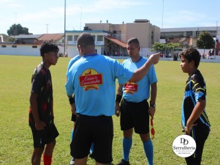 
<a style='margin-left: 5px;' class='btn btn-xs btn-social btn-facebook' href='https://www.facebook.com/sharer/sharer.php?u=https://www.boladovale.com.br/imgs/800-800-90/conteudo/fotos/1841/img0226.jpg' rel='popup' data-width='500' data-height='400'><i class='fa fa-facebook'></i>Compartilhar <span class='hidden-xs'>no Facebook</span>
</a> 
<a class='btn btn-default btn-xs' target='_blank' href='imgs/800-800-90/conteudo/fotos/1841/img0226.jpg'>
<span class='glyphicon glyphicon-cloud-download'></span> Salvar
</a> 
<span></span>