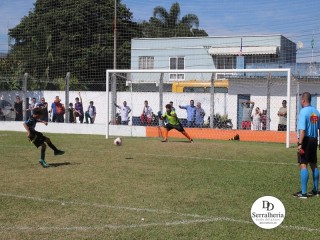 
<a style='margin-left: 5px;' class='btn btn-xs btn-social btn-facebook' href='https://www.facebook.com/sharer/sharer.php?u=https://www.boladovale.com.br/imgs/800-800-90/conteudo/fotos/1841/img0284.jpg' rel='popup' data-width='500' data-height='400'><i class='fa fa-facebook'></i>Compartilhar <span class='hidden-xs'>no Facebook</span>
</a> 
<a class='btn btn-default btn-xs' target='_blank' href='imgs/800-800-90/conteudo/fotos/1841/img0284.jpg'>
<span class='glyphicon glyphicon-cloud-download'></span> Salvar
</a> 
<span></span>