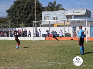 
<a style='margin-left: 5px;' class='btn btn-xs btn-social btn-facebook' href='https://www.facebook.com/sharer/sharer.php?u=https://www.boladovale.com.br/imgs/800-800-90/conteudo/fotos/1841/img0315.jpg' rel='popup' data-width='500' data-height='400'><i class='fa fa-facebook'></i>Compartilhar <span class='hidden-xs'>no Facebook</span>
</a> 
<a class='btn btn-default btn-xs' target='_blank' href='imgs/800-800-90/conteudo/fotos/1841/img0315.jpg'>
<span class='glyphicon glyphicon-cloud-download'></span> Salvar
</a> 
<span></span>