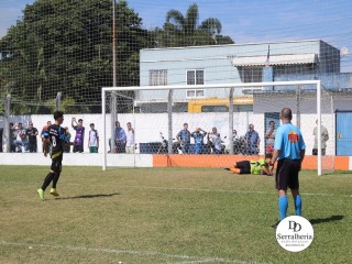 
<a style='margin-left: 5px;' class='btn btn-xs btn-social btn-facebook' href='https://www.facebook.com/sharer/sharer.php?u=https://www.boladovale.com.br/imgs/800-800-90/conteudo/fotos/1841/img0325.jpg' rel='popup' data-width='500' data-height='400'><i class='fa fa-facebook'></i>Compartilhar <span class='hidden-xs'>no Facebook</span>
</a> 
<a class='btn btn-default btn-xs' target='_blank' href='imgs/800-800-90/conteudo/fotos/1841/img0325.jpg'>
<span class='glyphicon glyphicon-cloud-download'></span> Salvar
</a> 
<span></span>