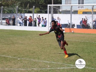 
<a style='margin-left: 5px;' class='btn btn-xs btn-social btn-facebook' href='https://www.facebook.com/sharer/sharer.php?u=https://www.boladovale.com.br/imgs/800-800-90/conteudo/fotos/1841/img0341.jpg' rel='popup' data-width='500' data-height='400'><i class='fa fa-facebook'></i>Compartilhar <span class='hidden-xs'>no Facebook</span>
</a> 
<a class='btn btn-default btn-xs' target='_blank' href='imgs/800-800-90/conteudo/fotos/1841/img0341.jpg'>
<span class='glyphicon glyphicon-cloud-download'></span> Salvar
</a> 
<span></span>