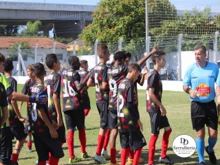 
<a style='margin-left: 5px;' class='btn btn-xs btn-social btn-facebook' href='https://www.facebook.com/sharer/sharer.php?u=https://www.boladovale.com.br/imgs/800-800-90/conteudo/fotos/1841/img0348.jpg' rel='popup' data-width='500' data-height='400'><i class='fa fa-facebook'></i>Compartilhar <span class='hidden-xs'>no Facebook</span>
</a> 
<a class='btn btn-default btn-xs' target='_blank' href='imgs/800-800-90/conteudo/fotos/1841/img0348.jpg'>
<span class='glyphicon glyphicon-cloud-download'></span> Salvar
</a> 
<span></span>