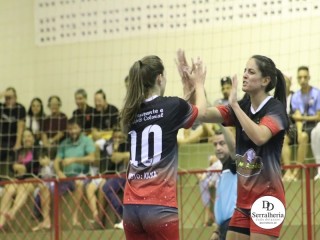 
<a style='margin-left: 5px;' class='btn btn-xs btn-social btn-facebook' href='https://www.facebook.com/sharer/sharer.php?u=https://www.boladovale.com.br/imgs/800-800-90/conteudo/fotos/1844/img0703.jpg' rel='popup' data-width='500' data-height='400'><i class='fa fa-facebook'></i>Compartilhar <span class='hidden-xs'>no Facebook</span>
</a> 
<a class='btn btn-default btn-xs' target='_blank' href='imgs/800-800-90/conteudo/fotos/1844/img0703.jpg'>
<span class='glyphicon glyphicon-cloud-download'></span> Salvar
</a> 
<span></span>