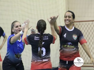 
<a style='margin-left: 5px;' class='btn btn-xs btn-social btn-facebook' href='https://www.facebook.com/sharer/sharer.php?u=https://www.boladovale.com.br/imgs/800-800-90/conteudo/fotos/1844/img0745.jpg' rel='popup' data-width='500' data-height='400'><i class='fa fa-facebook'></i>Compartilhar <span class='hidden-xs'>no Facebook</span>
</a> 
<a class='btn btn-default btn-xs' target='_blank' href='imgs/800-800-90/conteudo/fotos/1844/img0745.jpg'>
<span class='glyphicon glyphicon-cloud-download'></span> Salvar
</a> 
<span></span>