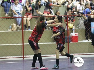 
<a style='margin-left: 5px;' class='btn btn-xs btn-social btn-facebook' href='https://www.facebook.com/sharer/sharer.php?u=https://www.boladovale.com.br/imgs/800-800-90/conteudo/fotos/1845/img0821.jpg' rel='popup' data-width='500' data-height='400'><i class='fa fa-facebook'></i>Compartilhar <span class='hidden-xs'>no Facebook</span>
</a> 
<a class='btn btn-default btn-xs' target='_blank' href='imgs/800-800-90/conteudo/fotos/1845/img0821.jpg'>
<span class='glyphicon glyphicon-cloud-download'></span> Salvar
</a> 
<span></span>