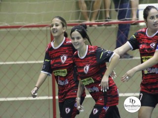 
<a style='margin-left: 5px;' class='btn btn-xs btn-social btn-facebook' href='https://www.facebook.com/sharer/sharer.php?u=https://www.boladovale.com.br/imgs/800-800-90/conteudo/fotos/1845/img0826.jpg' rel='popup' data-width='500' data-height='400'><i class='fa fa-facebook'></i>Compartilhar <span class='hidden-xs'>no Facebook</span>
</a> 
<a class='btn btn-default btn-xs' target='_blank' href='imgs/800-800-90/conteudo/fotos/1845/img0826.jpg'>
<span class='glyphicon glyphicon-cloud-download'></span> Salvar
</a> 
<span></span>