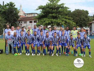 
<a style='margin-left: 5px;' class='btn btn-xs btn-social btn-facebook' href='https://www.facebook.com/sharer/sharer.php?u=https://www.boladovale.com.br/imgs/800-800-90/conteudo/fotos/1846/img0977.jpg' rel='popup' data-width='500' data-height='400'><i class='fa fa-facebook'></i>Compartilhar <span class='hidden-xs'>no Facebook</span>
</a> 
<a class='btn btn-default btn-xs' target='_blank' href='imgs/800-800-90/conteudo/fotos/1846/img0977.jpg'>
<span class='glyphicon glyphicon-cloud-download'></span> Salvar
</a> 
<span></span>