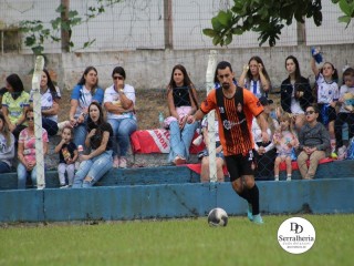 
<a style='margin-left: 5px;' class='btn btn-xs btn-social btn-facebook' href='https://www.facebook.com/sharer/sharer.php?u=https://www.boladovale.com.br/imgs/800-800-90/conteudo/fotos/1846/img1007.jpg' rel='popup' data-width='500' data-height='400'><i class='fa fa-facebook'></i>Compartilhar <span class='hidden-xs'>no Facebook</span>
</a> 
<a class='btn btn-default btn-xs' target='_blank' href='imgs/800-800-90/conteudo/fotos/1846/img1007.jpg'>
<span class='glyphicon glyphicon-cloud-download'></span> Salvar
</a> 
<span></span>