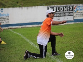 
<a style='margin-left: 5px;' class='btn btn-xs btn-social btn-facebook' href='https://www.facebook.com/sharer/sharer.php?u=https://www.boladovale.com.br/imgs/800-800-90/conteudo/fotos/1846/img1037.jpg' rel='popup' data-width='500' data-height='400'><i class='fa fa-facebook'></i>Compartilhar <span class='hidden-xs'>no Facebook</span>
</a> 
<a class='btn btn-default btn-xs' target='_blank' href='imgs/800-800-90/conteudo/fotos/1846/img1037.jpg'>
<span class='glyphicon glyphicon-cloud-download'></span> Salvar
</a> 
<span></span>