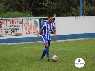 
<a style='margin-left: 5px;' class='btn btn-xs btn-social btn-facebook' href='https://www.facebook.com/sharer/sharer.php?u=https://www.boladovale.com.br/imgs/800-800-90/conteudo/fotos/1846/img1041.jpg' rel='popup' data-width='500' data-height='400'><i class='fa fa-facebook'></i>Compartilhar <span class='hidden-xs'>no Facebook</span>
</a> 
<a class='btn btn-default btn-xs' target='_blank' href='imgs/800-800-90/conteudo/fotos/1846/img1041.jpg'>
<span class='glyphicon glyphicon-cloud-download'></span> Salvar
</a> 
<span></span>
