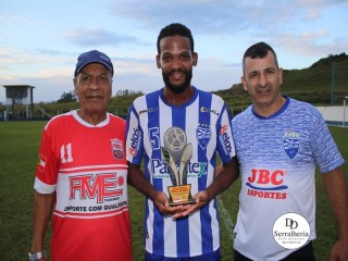 
<a style='margin-left: 5px;' class='btn btn-xs btn-social btn-facebook' href='https://www.facebook.com/sharer/sharer.php?u=https://www.boladovale.com.br/imgs/800-800-90/conteudo/fotos/1846/img1255.jpg' rel='popup' data-width='500' data-height='400'><i class='fa fa-facebook'></i>Compartilhar <span class='hidden-xs'>no Facebook</span>
</a> 
<a class='btn btn-default btn-xs' target='_blank' href='imgs/800-800-90/conteudo/fotos/1846/img1255.jpg'>
<span class='glyphicon glyphicon-cloud-download'></span> Salvar
</a> 
<span></span>