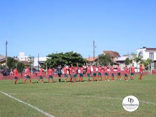 
<a style='margin-left: 5px;' class='btn btn-xs btn-social btn-facebook' href='https://www.facebook.com/sharer/sharer.php?u=https://www.boladovale.com.br/imgs/800-800-90/conteudo/fotos/1847/img1331.jpg' rel='popup' data-width='500' data-height='400'><i class='fa fa-facebook'></i>Compartilhar <span class='hidden-xs'>no Facebook</span>
</a> 
<a class='btn btn-default btn-xs' target='_blank' href='imgs/800-800-90/conteudo/fotos/1847/img1331.jpg'>
<span class='glyphicon glyphicon-cloud-download'></span> Salvar
</a> 
<span></span>