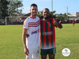 
<a style='margin-left: 5px;' class='btn btn-xs btn-social btn-facebook' href='https://www.facebook.com/sharer/sharer.php?u=https://www.boladovale.com.br/imgs/800-800-90/conteudo/fotos/1847/img1349.jpg' rel='popup' data-width='500' data-height='400'><i class='fa fa-facebook'></i>Compartilhar <span class='hidden-xs'>no Facebook</span>
</a> 
<a class='btn btn-default btn-xs' target='_blank' href='imgs/800-800-90/conteudo/fotos/1847/img1349.jpg'>
<span class='glyphicon glyphicon-cloud-download'></span> Salvar
</a> 
<span></span>