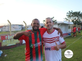 
<a style='margin-left: 5px;' class='btn btn-xs btn-social btn-facebook' href='https://www.facebook.com/sharer/sharer.php?u=https://www.boladovale.com.br/imgs/800-800-90/conteudo/fotos/1847/img1677.jpg' rel='popup' data-width='500' data-height='400'><i class='fa fa-facebook'></i>Compartilhar <span class='hidden-xs'>no Facebook</span>
</a> 
<a class='btn btn-default btn-xs' target='_blank' href='imgs/800-800-90/conteudo/fotos/1847/img1677.jpg'>
<span class='glyphicon glyphicon-cloud-download'></span> Salvar
</a> 
<span></span>