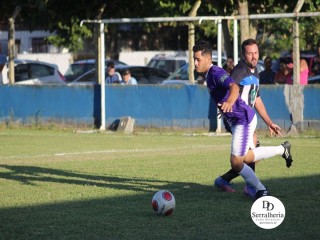 
<a style='margin-left: 5px;' class='btn btn-xs btn-social btn-facebook' href='https://www.facebook.com/sharer/sharer.php?u=https://www.boladovale.com.br/imgs/800-800-90/conteudo/fotos/1848/img1631.jpg' rel='popup' data-width='500' data-height='400'><i class='fa fa-facebook'></i>Compartilhar <span class='hidden-xs'>no Facebook</span>
</a> 
<a class='btn btn-default btn-xs' target='_blank' href='imgs/800-800-90/conteudo/fotos/1848/img1631.jpg'>
<span class='glyphicon glyphicon-cloud-download'></span> Salvar
</a> 
<span></span>