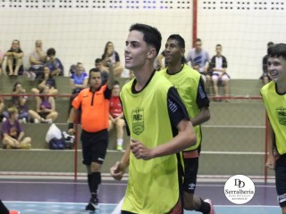
<a style='margin-left: 5px;' class='btn btn-xs btn-social btn-facebook' href='https://www.facebook.com/sharer/sharer.php?u=https://www.boladovale.com.br/imgs/800-800-90/conteudo/fotos/1849/img1733.jpg' rel='popup' data-width='500' data-height='400'><i class='fa fa-facebook'></i>Compartilhar <span class='hidden-xs'>no Facebook</span>
</a> 
<a class='btn btn-default btn-xs' target='_blank' href='imgs/800-800-90/conteudo/fotos/1849/img1733.jpg'>
<span class='glyphicon glyphicon-cloud-download'></span> Salvar
</a> 
<span></span>