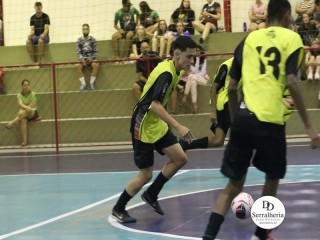 
<a style='margin-left: 5px;' class='btn btn-xs btn-social btn-facebook' href='https://www.facebook.com/sharer/sharer.php?u=https://www.boladovale.com.br/imgs/800-800-90/conteudo/fotos/1849/img1746.jpg' rel='popup' data-width='500' data-height='400'><i class='fa fa-facebook'></i>Compartilhar <span class='hidden-xs'>no Facebook</span>
</a> 
<a class='btn btn-default btn-xs' target='_blank' href='imgs/800-800-90/conteudo/fotos/1849/img1746.jpg'>
<span class='glyphicon glyphicon-cloud-download'></span> Salvar
</a> 
<span></span>