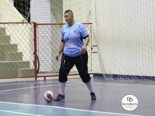 
<a style='margin-left: 5px;' class='btn btn-xs btn-social btn-facebook' href='https://www.facebook.com/sharer/sharer.php?u=https://www.boladovale.com.br/imgs/800-800-90/conteudo/fotos/1850/img1774.jpg' rel='popup' data-width='500' data-height='400'><i class='fa fa-facebook'></i>Compartilhar <span class='hidden-xs'>no Facebook</span>
</a> 
<a class='btn btn-default btn-xs' target='_blank' href='imgs/800-800-90/conteudo/fotos/1850/img1774.jpg'>
<span class='glyphicon glyphicon-cloud-download'></span> Salvar
</a> 
<span></span>