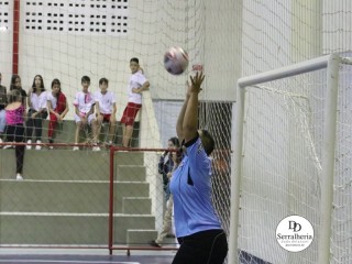 
<a style='margin-left: 5px;' class='btn btn-xs btn-social btn-facebook' href='https://www.facebook.com/sharer/sharer.php?u=https://www.boladovale.com.br/imgs/800-800-90/conteudo/fotos/1850/img1791.jpg' rel='popup' data-width='500' data-height='400'><i class='fa fa-facebook'></i>Compartilhar <span class='hidden-xs'>no Facebook</span>
</a> 
<a class='btn btn-default btn-xs' target='_blank' href='imgs/800-800-90/conteudo/fotos/1850/img1791.jpg'>
<span class='glyphicon glyphicon-cloud-download'></span> Salvar
</a> 
<span></span>