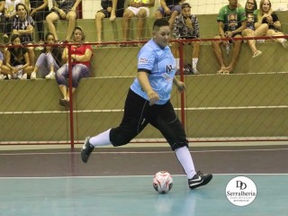 
<a style='margin-left: 5px;' class='btn btn-xs btn-social btn-facebook' href='https://www.facebook.com/sharer/sharer.php?u=https://www.boladovale.com.br/imgs/800-800-90/conteudo/fotos/1850/img1813.jpg' rel='popup' data-width='500' data-height='400'><i class='fa fa-facebook'></i>Compartilhar <span class='hidden-xs'>no Facebook</span>
</a> 
<a class='btn btn-default btn-xs' target='_blank' href='imgs/800-800-90/conteudo/fotos/1850/img1813.jpg'>
<span class='glyphicon glyphicon-cloud-download'></span> Salvar
</a> 
<span></span>