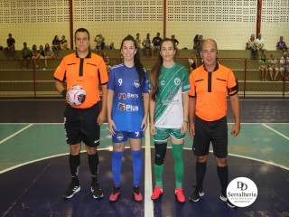 
<a style='margin-left: 5px;' class='btn btn-xs btn-social btn-facebook' href='https://www.facebook.com/sharer/sharer.php?u=https://www.boladovale.com.br/imgs/800-800-90/conteudo/fotos/1851/img1846.jpg' rel='popup' data-width='500' data-height='400'><i class='fa fa-facebook'></i>Compartilhar <span class='hidden-xs'>no Facebook</span>
</a> 
<a class='btn btn-default btn-xs' target='_blank' href='imgs/800-800-90/conteudo/fotos/1851/img1846.jpg'>
<span class='glyphicon glyphicon-cloud-download'></span> Salvar
</a> 
<span></span>