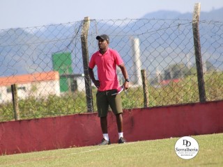 
<a style='margin-left: 5px;' class='btn btn-xs btn-social btn-facebook' href='https://www.facebook.com/sharer/sharer.php?u=https://www.boladovale.com.br/imgs/800-800-90/conteudo/fotos/1852/img2000.jpg' rel='popup' data-width='500' data-height='400'><i class='fa fa-facebook'></i>Compartilhar <span class='hidden-xs'>no Facebook</span>
</a> 
<a class='btn btn-default btn-xs' target='_blank' href='imgs/800-800-90/conteudo/fotos/1852/img2000.jpg'>
<span class='glyphicon glyphicon-cloud-download'></span> Salvar
</a> 
<span></span>