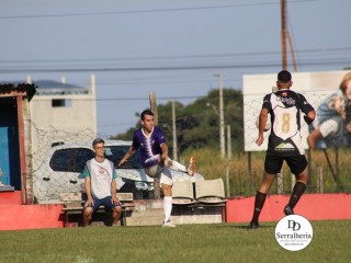 
<a style='margin-left: 5px;' class='btn btn-xs btn-social btn-facebook' href='https://www.facebook.com/sharer/sharer.php?u=https://www.boladovale.com.br/imgs/800-800-90/conteudo/fotos/1852/img2099.jpg' rel='popup' data-width='500' data-height='400'><i class='fa fa-facebook'></i>Compartilhar <span class='hidden-xs'>no Facebook</span>
</a> 
<a class='btn btn-default btn-xs' target='_blank' href='imgs/800-800-90/conteudo/fotos/1852/img2099.jpg'>
<span class='glyphicon glyphicon-cloud-download'></span> Salvar
</a> 
<span></span>