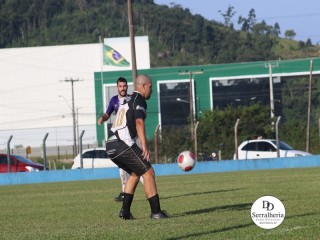 
<a style='margin-left: 5px;' class='btn btn-xs btn-social btn-facebook' href='https://www.facebook.com/sharer/sharer.php?u=https://www.boladovale.com.br/imgs/800-800-90/conteudo/fotos/1852/img2102.jpg' rel='popup' data-width='500' data-height='400'><i class='fa fa-facebook'></i>Compartilhar <span class='hidden-xs'>no Facebook</span>
</a> 
<a class='btn btn-default btn-xs' target='_blank' href='imgs/800-800-90/conteudo/fotos/1852/img2102.jpg'>
<span class='glyphicon glyphicon-cloud-download'></span> Salvar
</a> 
<span></span>