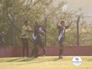 
<a style='margin-left: 5px;' class='btn btn-xs btn-social btn-facebook' href='https://www.facebook.com/sharer/sharer.php?u=https://www.boladovale.com.br/imgs/800-800-90/conteudo/fotos/1852/img2226.jpg' rel='popup' data-width='500' data-height='400'><i class='fa fa-facebook'></i>Compartilhar <span class='hidden-xs'>no Facebook</span>
</a> 
<a class='btn btn-default btn-xs' target='_blank' href='imgs/800-800-90/conteudo/fotos/1852/img2226.jpg'>
<span class='glyphicon glyphicon-cloud-download'></span> Salvar
</a> 
<span></span>