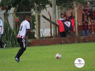 
<a style='margin-left: 5px;' class='btn btn-xs btn-social btn-facebook' href='https://www.facebook.com/sharer/sharer.php?u=https://www.boladovale.com.br/imgs/800-800-90/conteudo/fotos/1853/img2281.jpg' rel='popup' data-width='500' data-height='400'><i class='fa fa-facebook'></i>Compartilhar <span class='hidden-xs'>no Facebook</span>
</a> 
<a class='btn btn-default btn-xs' target='_blank' href='imgs/800-800-90/conteudo/fotos/1853/img2281.jpg'>
<span class='glyphicon glyphicon-cloud-download'></span> Salvar
</a> 
<span></span>