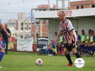 
<a style='margin-left: 5px;' class='btn btn-xs btn-social btn-facebook' href='https://www.facebook.com/sharer/sharer.php?u=https://www.boladovale.com.br/imgs/800-800-90/conteudo/fotos/1853/img2378.jpg' rel='popup' data-width='500' data-height='400'><i class='fa fa-facebook'></i>Compartilhar <span class='hidden-xs'>no Facebook</span>
</a> 
<a class='btn btn-default btn-xs' target='_blank' href='imgs/800-800-90/conteudo/fotos/1853/img2378.jpg'>
<span class='glyphicon glyphicon-cloud-download'></span> Salvar
</a> 
<span></span>
