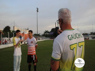 
<a style='margin-left: 5px;' class='btn btn-xs btn-social btn-facebook' href='https://www.facebook.com/sharer/sharer.php?u=https://www.boladovale.com.br/imgs/800-800-90/conteudo/fotos/1854/img2619.jpg' rel='popup' data-width='500' data-height='400'><i class='fa fa-facebook'></i>Compartilhar <span class='hidden-xs'>no Facebook</span>
</a> 
<a class='btn btn-default btn-xs' target='_blank' href='imgs/800-800-90/conteudo/fotos/1854/img2619.jpg'>
<span class='glyphicon glyphicon-cloud-download'></span> Salvar
</a> 
<span></span>