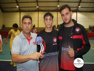 
<a style='margin-left: 5px;' class='btn btn-xs btn-social btn-facebook' href='https://www.facebook.com/sharer/sharer.php?u=https://www.boladovale.com.br/imgs/800-800-90/conteudo/fotos/1859/img4048.jpg' rel='popup' data-width='500' data-height='400'><i class='fa fa-facebook'></i>Compartilhar <span class='hidden-xs'>no Facebook</span>
</a> 
<a class='btn btn-default btn-xs' target='_blank' href='imgs/800-800-90/conteudo/fotos/1859/img4048.jpg'>
<span class='glyphicon glyphicon-cloud-download'></span> Salvar
</a> 
<span></span>