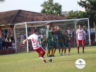 
<a style='margin-left: 5px;' class='btn btn-xs btn-social btn-facebook' href='https://www.facebook.com/sharer/sharer.php?u=https://www.boladovale.com.br/imgs/800-800-90/conteudo/fotos/1861/img4301.jpg' rel='popup' data-width='500' data-height='400'><i class='fa fa-facebook'></i>Compartilhar <span class='hidden-xs'>no Facebook</span>
</a> 
<a class='btn btn-default btn-xs' target='_blank' href='imgs/800-800-90/conteudo/fotos/1861/img4301.jpg'>
<span class='glyphicon glyphicon-cloud-download'></span> Salvar
</a> 
<span></span>