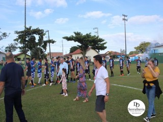 
<a style='margin-left: 5px;' class='btn btn-xs btn-social btn-facebook' href='https://www.facebook.com/sharer/sharer.php?u=https://www.boladovale.com.br/imgs/800-800-90/conteudo/fotos/1862/img4521.jpg' rel='popup' data-width='500' data-height='400'><i class='fa fa-facebook'></i>Compartilhar <span class='hidden-xs'>no Facebook</span>
</a> 
<a class='btn btn-default btn-xs' target='_blank' href='imgs/800-800-90/conteudo/fotos/1862/img4521.jpg'>
<span class='glyphicon glyphicon-cloud-download'></span> Salvar
</a> 
<span></span>
