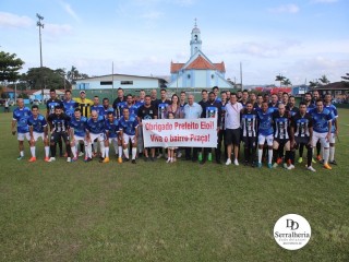 
<a style='margin-left: 5px;' class='btn btn-xs btn-social btn-facebook' href='https://www.facebook.com/sharer/sharer.php?u=https://www.boladovale.com.br/imgs/800-800-90/conteudo/fotos/1862/img4528.jpg' rel='popup' data-width='500' data-height='400'><i class='fa fa-facebook'></i>Compartilhar <span class='hidden-xs'>no Facebook</span>
</a> 
<a class='btn btn-default btn-xs' target='_blank' href='imgs/800-800-90/conteudo/fotos/1862/img4528.jpg'>
<span class='glyphicon glyphicon-cloud-download'></span> Salvar
</a> 
<span></span>
