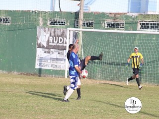 
<a style='margin-left: 5px;' class='btn btn-xs btn-social btn-facebook' href='https://www.facebook.com/sharer/sharer.php?u=https://www.boladovale.com.br/imgs/800-800-90/conteudo/fotos/1862/img4594.jpg' rel='popup' data-width='500' data-height='400'><i class='fa fa-facebook'></i>Compartilhar <span class='hidden-xs'>no Facebook</span>
</a> 
<a class='btn btn-default btn-xs' target='_blank' href='imgs/800-800-90/conteudo/fotos/1862/img4594.jpg'>
<span class='glyphicon glyphicon-cloud-download'></span> Salvar
</a> 
<span></span>