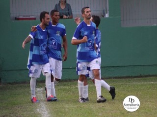 
<a style='margin-left: 5px;' class='btn btn-xs btn-social btn-facebook' href='https://www.facebook.com/sharer/sharer.php?u=https://www.boladovale.com.br/imgs/800-800-90/conteudo/fotos/1862/img4678.jpg' rel='popup' data-width='500' data-height='400'><i class='fa fa-facebook'></i>Compartilhar <span class='hidden-xs'>no Facebook</span>
</a> 
<a class='btn btn-default btn-xs' target='_blank' href='imgs/800-800-90/conteudo/fotos/1862/img4678.jpg'>
<span class='glyphicon glyphicon-cloud-download'></span> Salvar
</a> 
<span></span>