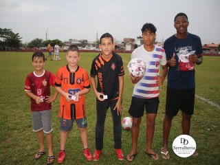 
<a style='margin-left: 5px;' class='btn btn-xs btn-social btn-facebook' href='https://www.facebook.com/sharer/sharer.php?u=https://www.boladovale.com.br/imgs/800-800-90/conteudo/fotos/1863/img5191.jpg' rel='popup' data-width='500' data-height='400'><i class='fa fa-facebook'></i>Compartilhar <span class='hidden-xs'>no Facebook</span>
</a> 
<a class='btn btn-default btn-xs' target='_blank' href='imgs/800-800-90/conteudo/fotos/1863/img5191.jpg'>
<span class='glyphicon glyphicon-cloud-download'></span> Salvar
</a> 
<span></span>