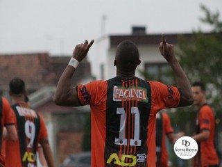 
<a style='margin-left: 5px;' class='btn btn-xs btn-social btn-facebook' href='https://www.facebook.com/sharer/sharer.php?u=https://www.boladovale.com.br/imgs/800-800-90/conteudo/fotos/1863/img5287.jpg' rel='popup' data-width='500' data-height='400'><i class='fa fa-facebook'></i>Compartilhar <span class='hidden-xs'>no Facebook</span>
</a> 
<a class='btn btn-default btn-xs' target='_blank' href='imgs/800-800-90/conteudo/fotos/1863/img5287.jpg'>
<span class='glyphicon glyphicon-cloud-download'></span> Salvar
</a> 
<span></span>