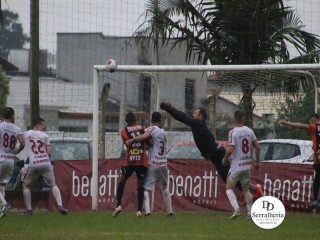 
<a style='margin-left: 5px;' class='btn btn-xs btn-social btn-facebook' href='https://www.facebook.com/sharer/sharer.php?u=https://www.boladovale.com.br/imgs/800-800-90/conteudo/fotos/1863/img5295.jpg' rel='popup' data-width='500' data-height='400'><i class='fa fa-facebook'></i>Compartilhar <span class='hidden-xs'>no Facebook</span>
</a> 
<a class='btn btn-default btn-xs' target='_blank' href='imgs/800-800-90/conteudo/fotos/1863/img5295.jpg'>
<span class='glyphicon glyphicon-cloud-download'></span> Salvar
</a> 
<span></span>