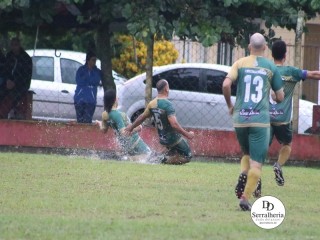 
<a style='margin-left: 5px;' class='btn btn-xs btn-social btn-facebook' href='https://www.facebook.com/sharer/sharer.php?u=https://www.boladovale.com.br/imgs/800-800-90/conteudo/fotos/1864/img5404.jpg' rel='popup' data-width='500' data-height='400'><i class='fa fa-facebook'></i>Compartilhar <span class='hidden-xs'>no Facebook</span>
</a> 
<a class='btn btn-default btn-xs' target='_blank' href='imgs/800-800-90/conteudo/fotos/1864/img5404.jpg'>
<span class='glyphicon glyphicon-cloud-download'></span> Salvar
</a> 
<span></span>