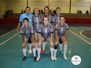 
<a style='margin-left: 5px;' class='btn btn-xs btn-social btn-facebook' href='https://www.facebook.com/sharer/sharer.php?u=https://www.boladovale.com.br/imgs/800-800-90/conteudo/fotos/1867/img5739.jpg' rel='popup' data-width='500' data-height='400'><i class='fa fa-facebook'></i>Compartilhar <span class='hidden-xs'>no Facebook</span>
</a> 
<a class='btn btn-default btn-xs' target='_blank' href='imgs/800-800-90/conteudo/fotos/1867/img5739.jpg'>
<span class='glyphicon glyphicon-cloud-download'></span> Salvar
</a> 
<span></span>